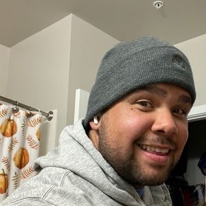 Meet your Posher, Dennis